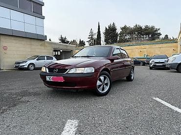 volvo s 80: Volkswagen Jetta: 1.6 l | 2010 il Sedan — 9