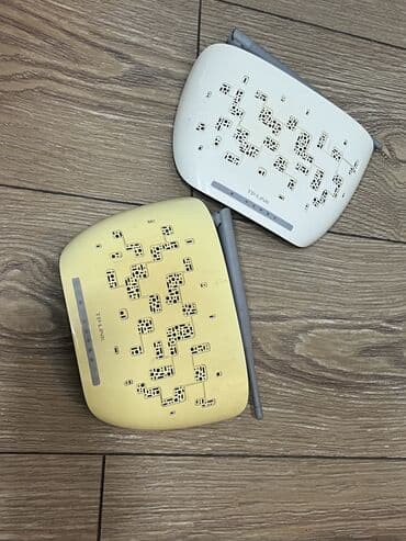 modemlerin qiymeti: TP-Link İşləyir, ikisinin də adaptorları və karopkası var. ikisi bu — 2