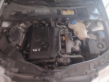 lapet satisi: Volkswagen Passat: 1.8 l | 2002 il Sedan — 4