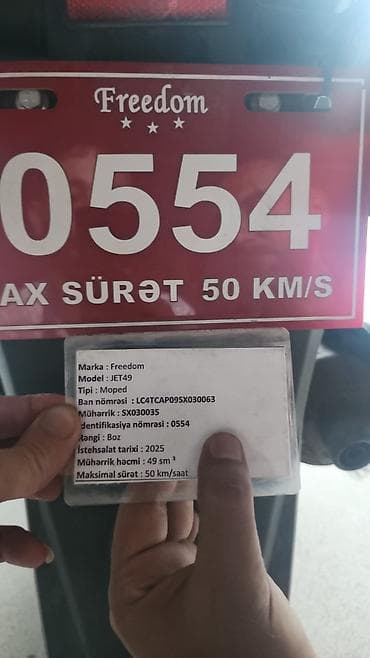 man sat: - JET49, 50 sm3, 2024 il — 5