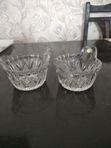 alışdırma şamı: Kəsimli şüşədən hazırlanmış 2 ədəd kiçik qab dəsti. - Material — 1