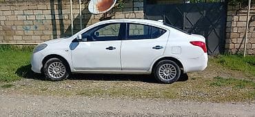 lapet satisi: Nissan Sunny: 1.5 l | 2011 il Sedan — 3
