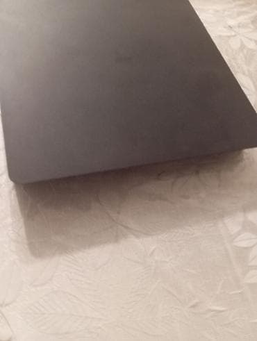 pes 2022 mobile: PlayStation 4 Slim oyun konsolu - Model: PS4 Slim (orijinal Sony — 2