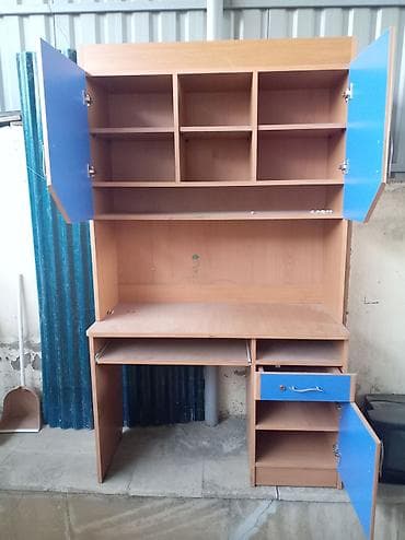 komputer stol: Kompüter masası və kitab şkafı. Yaxşı vəziyyətdədir. Sınığı, qırığı — 3