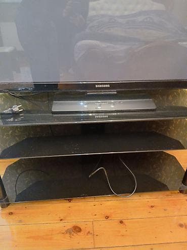 tv kronsteyn: Samsung LED televizor + şüşə TV stendi - Brend: Samsung - Ekran — 2