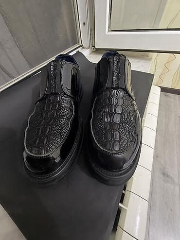 Şəxsi əşyalar: Kişi üçün laklı dəridən slip-on tuflilər - Rəng: qara, yüksək — 4