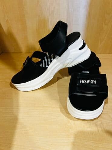 Ölçü: 40, rəng - Qara, Yeni