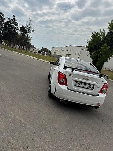 baqaj satilir: Chevrolet Aveo: 1.4 l | 2012 il 235000 km Sedan — 4