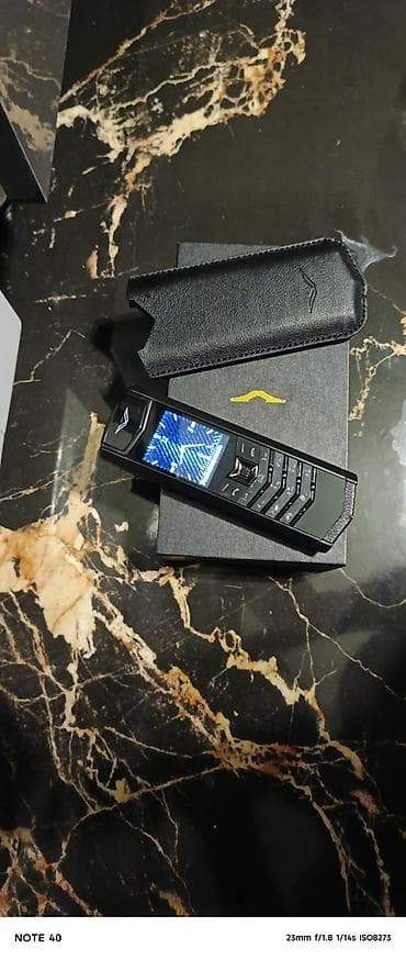 Vertu rəng - Qara, Düyməli