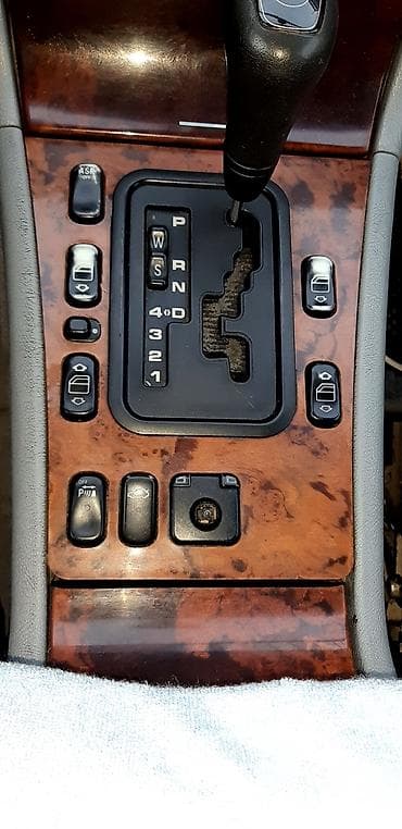 bmw e39 radiator: Mercedes-Benz W210 (E‑Class) üçün mərkəzi konsol komplekti Platası ilə — 2