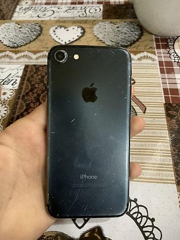 IPhone 7, 32 GB, Qara, Qırıq