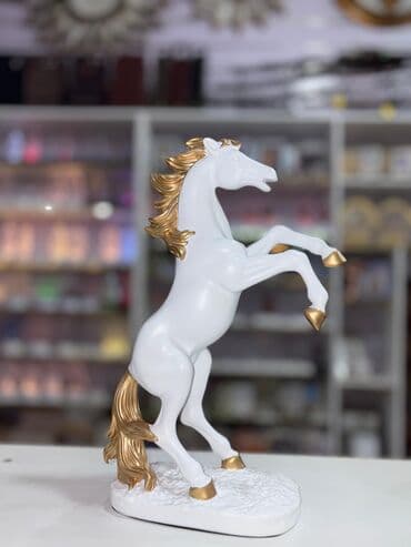 heykel: At suvenir Diqqət Çatdırılma bir gün ərzində rayonlar daxil — 2