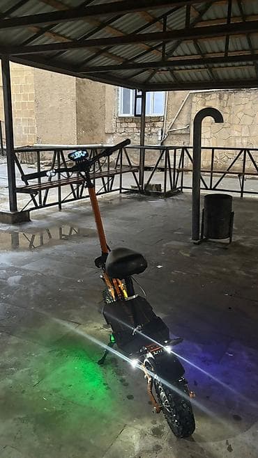 Salam scooter faster f10 1600 ze alınıb cox az işdenilib 900 km