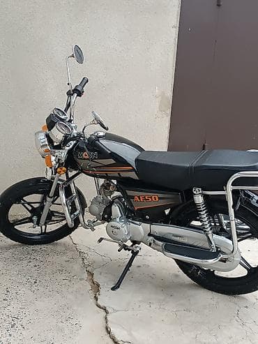 niva led stop: Zontes - MOON AF50, 50 sm3, 2024 il, 10241 km — 5