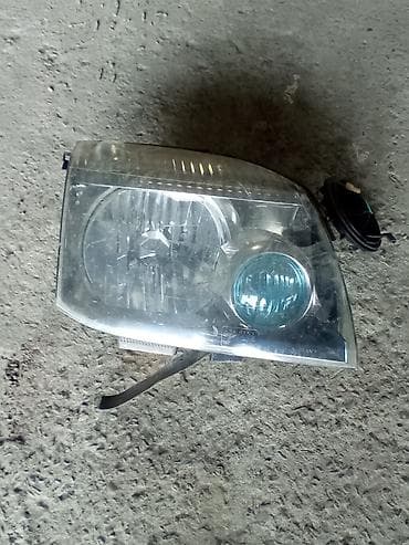 sukuter gence: Sol, Yaxın və uzaq vuran işıqlar Nissan, Orijinal — 2