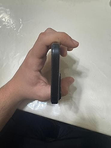Kompüter, noutbuk və planşetlər: IPhone 15, Black Titanium — 3