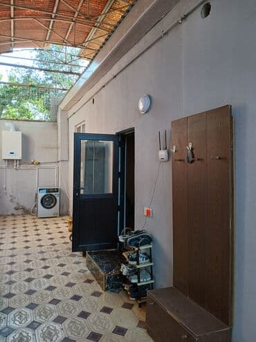 bakıda tələbələr üçün kirayə evlər: 68 kv. m, 2 otaqlı — 1