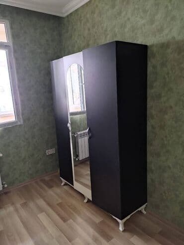 mingecevir yeni tikili binalar: Nəsimi rayonu,20 yanvar metrosun yaxinligi. 18 mərtəbənin,8-ci — 3