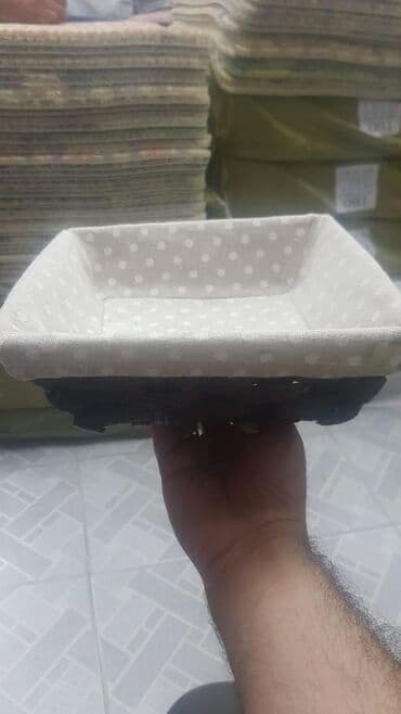 Məişət kimyəvi maddələri: Çörek qabı — 1