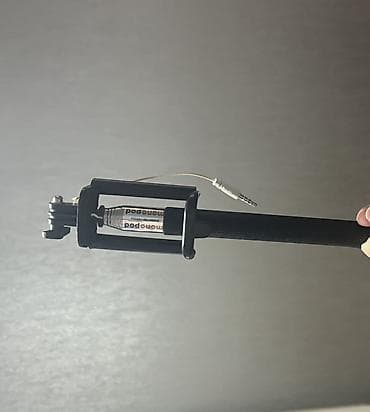 telefon çubuğu: Selfie çubuğu – kabellə qoşulan model - 3.5 mm aux (qulaqcıq) girişi — 1