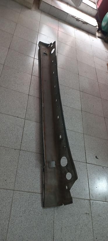 universal pult: Məhsul: Avtomobil üçün yan “ порог/side skirt” (gövdə altlığının — 4