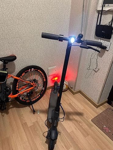 самокаты scooter: Б/у Электросамокат 8", 251 - 350 Вт, 16 - 25 км/ч, Самовывоз, Платная доставка — 5