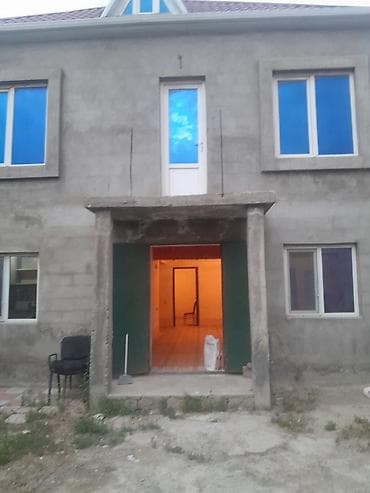 100 kv. m, 3 otaqlı, Qaz, İşıq, Su