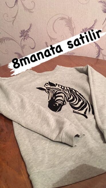 xadimə geyimləri: S razmer 8manat teze kimidi — 1