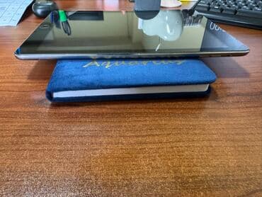 Masaüstü kompüterlər və iş stansiyaları: Apple iPad planşet Xüsusiyyətlər: - Korpus: alüminium unibody, arxa — 4