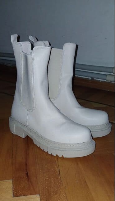 rezin botlar: Çəkmə, Ölçü: 38, rəng - Bej, Yeni — 1