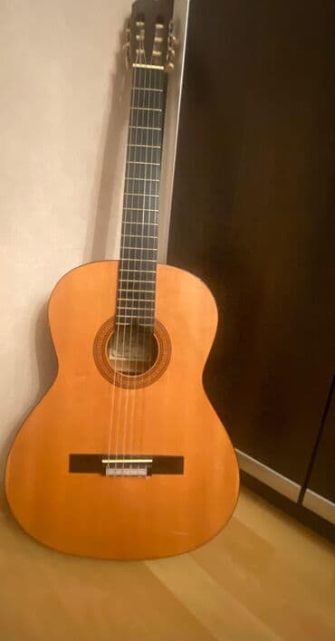 gitara şəkilləri: Klassik gitara satilir. Hohner firmasına mexsusdur, Alman istehsali — 1