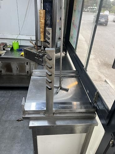 masa kafe: Paslanmayan poladdan hazırlanmış dönər kəsim və toplama stolu - — 3