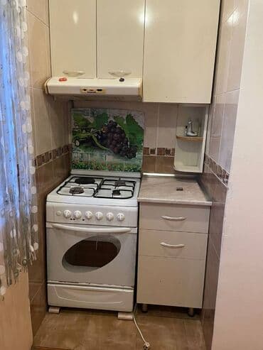 otaq yoldaşı qız: Suraxanı rayonu Yeni Günəşli qəsəbəsində köhnə tikili 9 mertebeli — 11