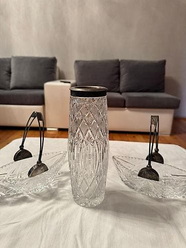 Kəsmə naxışlı büllur süfrə dəsti konfet qapı ve vaza - Tərkib: 1 ədəd