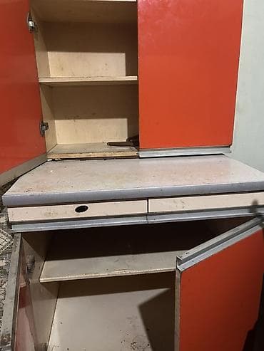 islenmis sifoner satilir: Mətbəx üçün şkaf-bufet - İki hissəli konstruksiya: aşağı hissə və üst — 3