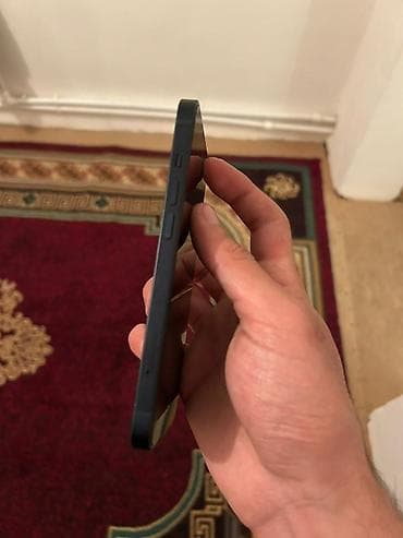 iphone 23: IPhone 13, Midnight, Simsiz şarj — 3