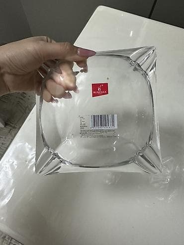 milli sufrələr: Tort və şiriniyyat qabı, Xrustal, Çexiya — 10