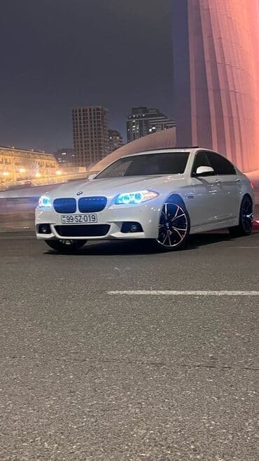 bmw 3 серия 320i efficientdynamics: BMW 5 Series Sedan – M Paket görünüşlü, qara rəngli, zərif və dinamik — 15