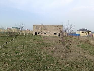 ag seherde evler: 3 otaqlı, 200 kv. m — 4