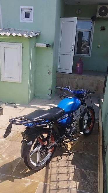 r 125 moto: Moped/motosiklet – şəhər içi gündəlik istifadə üçün praktik və yığcam — 1