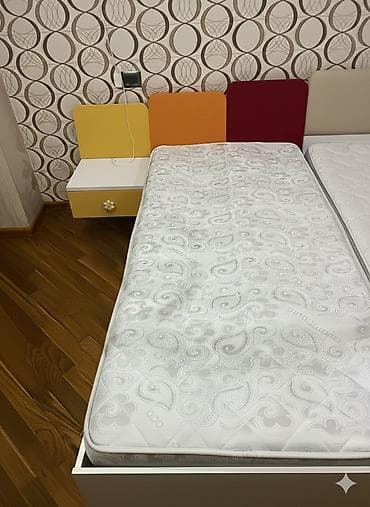 şuşə stol: Oğlan və qız üçün, İşlənmiş, Təknəfərlik çarpayı, Yazı masası — 1