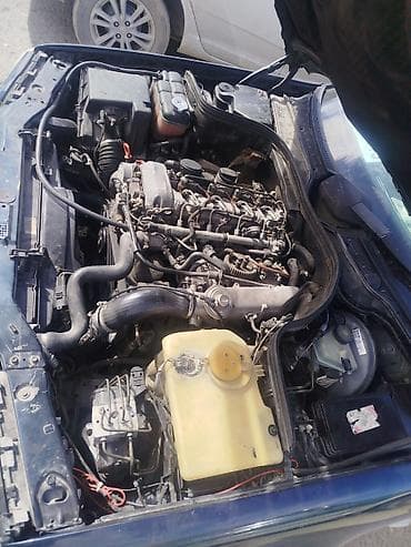 mercedes c 220: Mercedes-Benz 220: 2.2 l | 1998 il Sedan — 7