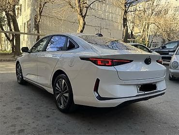 Su nəqliyyatı: Changan Qiyuan A05: 1.5 l | 2024 il 88900 km Sedan — 7