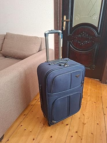 Çamadanlar: Çamadan yenidir. Böyük ölçüdür. 70 Azn satıs qiymetidir deyerinden — 1