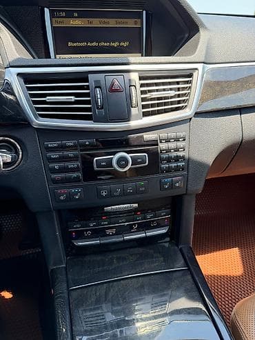 mersedes kapot: Mercedes-Benz E-Class sedan - Korpus: qara rəng, xrom detallar, 17" — 8