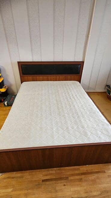 İşlənmiş, İkinəfərlik çarpayı, Matras ilə