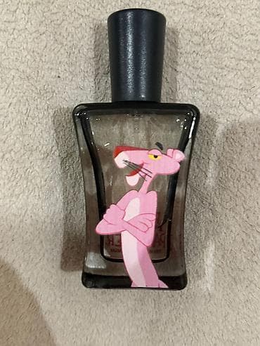 etir adlari: Pink Panther temalı ətir şüşəsi.YENI. istifadə edilməyib.50 ml — 1