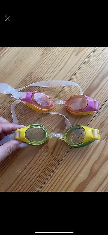 hovuzlar ucuz: Hovuz üçun jilet qolcuq eynek papaq satılır — 2