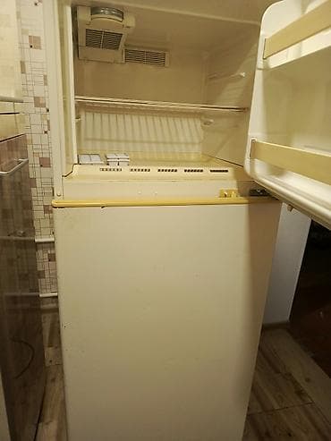 SANYO iki qapılı soyuducu (Made in Japan, No Frost) - Üst kamera — 4