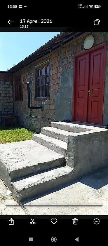 TƏCİLİ SATILIR! Göyçay, Çaxırlı kəndində yol kənarında həyət evi!